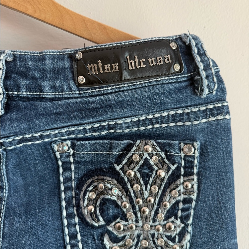 Miss Chic USA Womens Bootcut Jeans Medium Wash Rhinestone Fleur De Lis - Picture 3 of 5